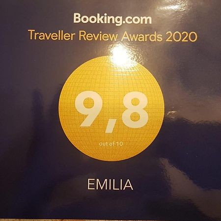 阿利亚诺泰尔梅Emilia公寓 外观 照片